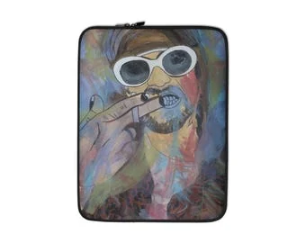 Kurt Cobain: Kîsê parastinê yê laptopê, 13 an 15 înç ji aliyê İlker Ortaç ve