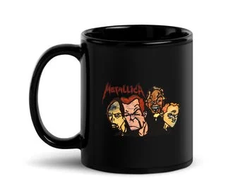 Metallica: Portreya komê: Kupa, seramîka reş, 11 oz ji aliyê İlker Ortaç ve