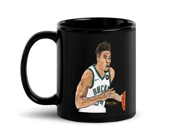 Giannis Antetokounmpo: Kupa, seramîka reş, 11 oz ji aliyê İlker Ortaç ve