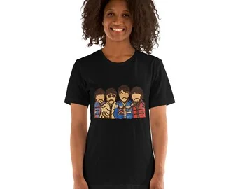 The Beatles: Portreya komê: Tîşorta reş, Bella Canvas 3001 ji aliyê İlker Ortaç ve